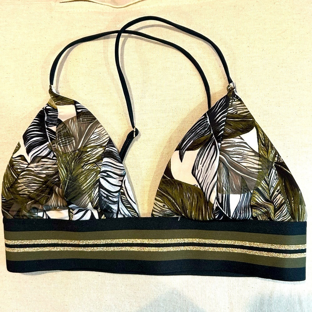 D01.16. H&M Green/Gold Stripe Tropical Print Triangle bikini top Sz 6